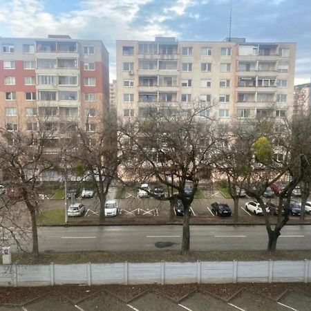 Private Apartment 1Km From Center Bratysława Zewnętrze zdjęcie