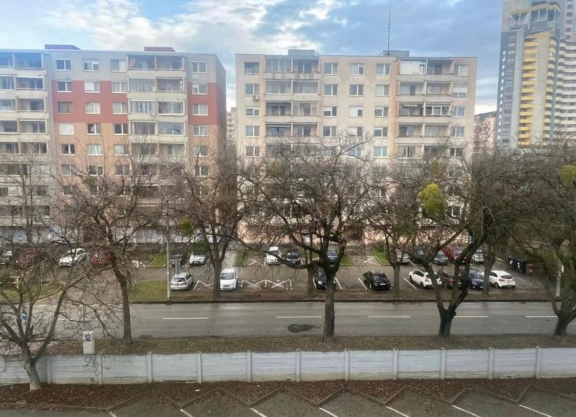 Private Apartment 1Km From Center Bratysława Zewnętrze zdjęcie